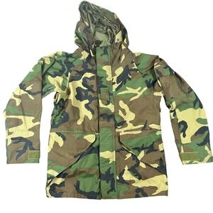 US Military Woodland Camo Parka Cold Weather Camouflage Small Regular Jacket